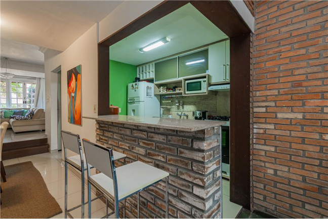 Imagem Casa com 2 Quartos à Venda, em Ipanema - Porto Alegre Imagem Casa com 2 Quartos à Venda, em Ipanema - Porto Alegre