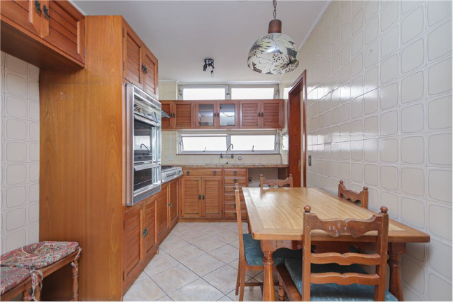 Imagem Apartamento com 3 Quartos à Venda, 135 m² em Higienópolis - Porto Alegre Imagem Apartamento com 3 Quartos à Venda, 135 m² em Higienópolis - Porto Alegre