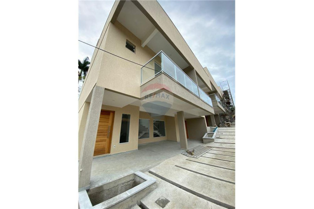 Imagem Casa de Condomínio com 3 Quartos à Venda, 140 m² em Inoa - Maricá