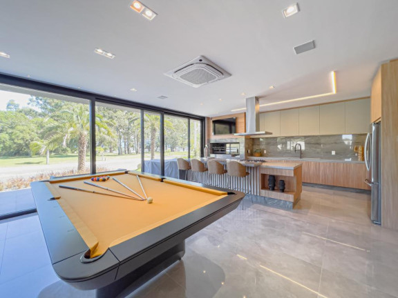 Imagem Casa com 6 Quartos à Venda, 200 m² em -- - Capao Da Canoa Imagem Casa com 6 Quartos à Venda, 200 m² em -- - Capao Da Canoa