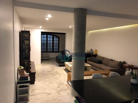 Imagem Casa com 6 Quartos à Venda, 425 m² em São Francisco - Niterói Imagem Casa com 6 Quartos à Venda, 425 m² em São Francisco - Niterói