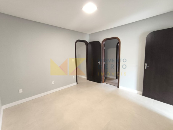 Imagem Casa com 3 Quartos à Venda, 230 m² em Tribess - Blumenau