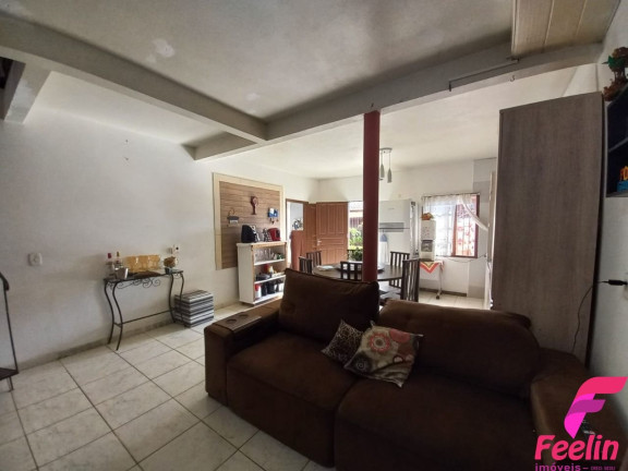 Imagem Casa com 3 Quartos à Venda, 166 m² em Campeche - Florianópolis Imagem Casa com 3 Quartos à Venda, 166 m² em Campeche - Florianópolis