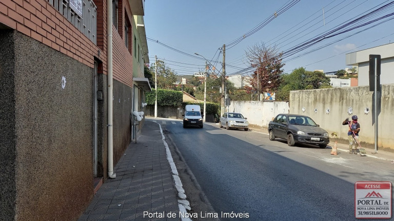 Imagem Casa com 4 Quartos à Venda, 150 m² em Centro - Nova Lima Imagem Casa com 4 Quartos à Venda, 150 m² em Centro - Nova Lima