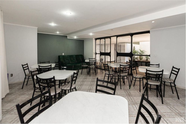 Imagem Imóvel com 2 Quartos à Venda, 82 m² em Menino Deus - Porto Alegre Imagem Imóvel com 2 Quartos à Venda, 82 m² em Menino Deus - Porto Alegre