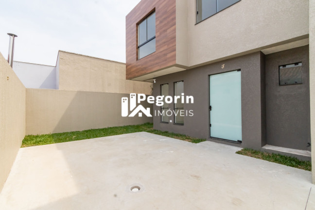 Imagem Sobrado com 3 Quartos à Venda, 110 m² em Uberaba - Curitiba