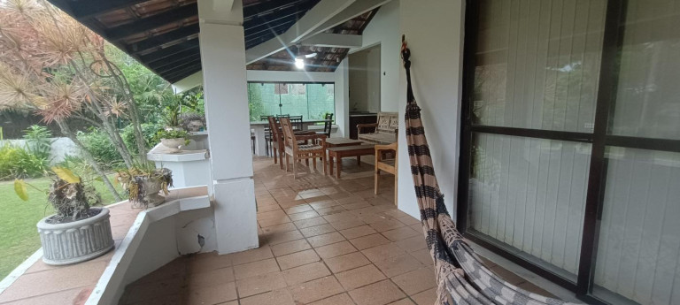 Imagem Casa com 6 Quartos para Alugar,  em Praia Brava - Florianópolis