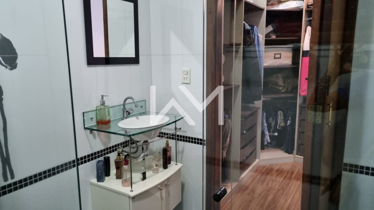 Imagem Casa com 3 Quartos à Venda, 132 m² em Vila Flórida - Guarulhos Imagem Casa com 3 Quartos à Venda, 132 m² em Vila Flórida - Guarulhos