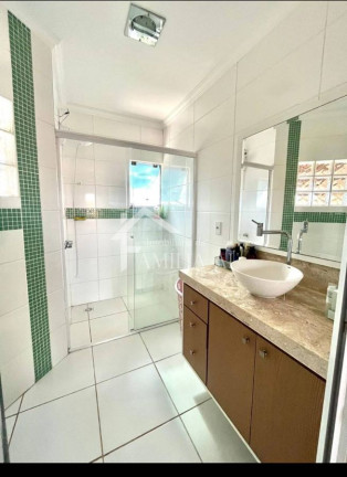 Imagem Casa com 3 Quartos à Venda, 230 m² em Boehmerwald - Joinville Imagem Casa com 3 Quartos à Venda, 230 m² em Boehmerwald - Joinville