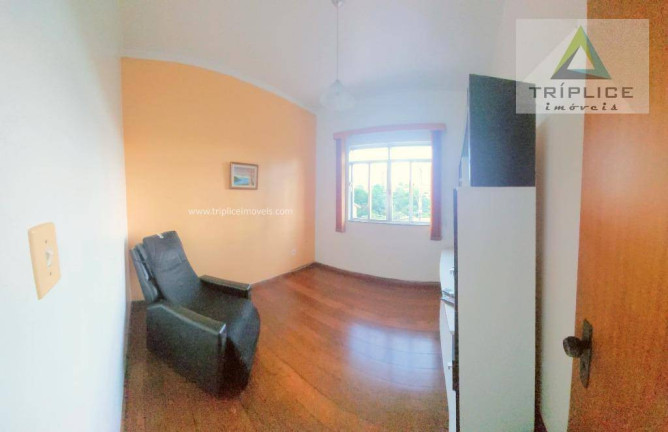 Imagem Casa com 5 Quartos à Venda, 250 m² em Santa Helena - Juiz De Fora Imagem Casa com 5 Quartos à Venda, 250 m² em Santa Helena - Juiz De Fora