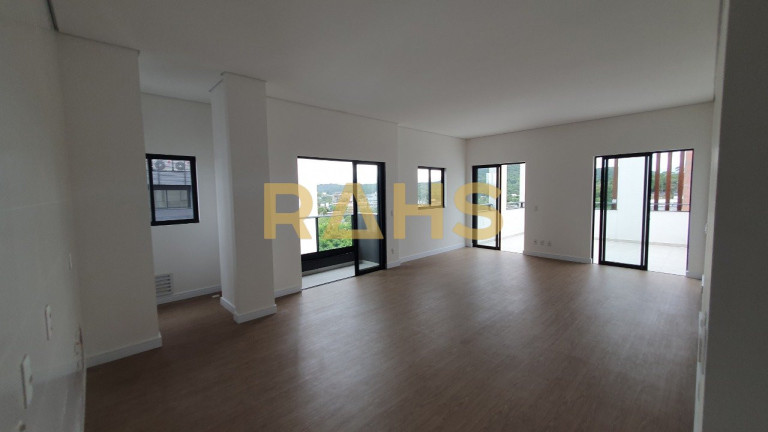 Imagem Cobertura com 3 Quartos à Venda, 136 m² em Anita Garibaldi - Joinville