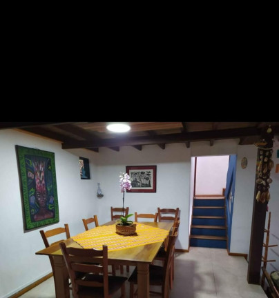Imagem Casa com 3 Quartos à Venda, 250 m² em Macacu - Garopaba Imagem Casa com 3 Quartos à Venda, 250 m² em Macacu - Garopaba