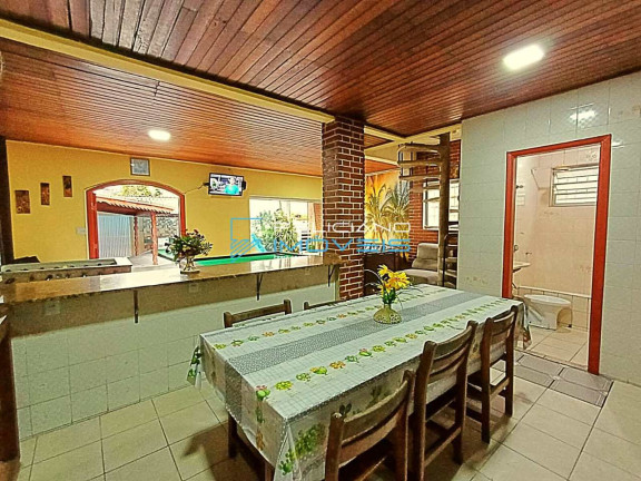 Imagem Sobrado com 5 Quartos à Venda, 280 m² em Canto Do Forte - Praia Grande