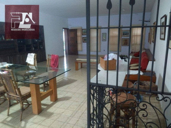 Imagem Casa com 3 Quartos à Venda, 200 m² em Vila Paraíba - Guaratinguetá Imagem Casa com 3 Quartos à Venda, 200 m² em Vila Paraíba - Guaratinguetá