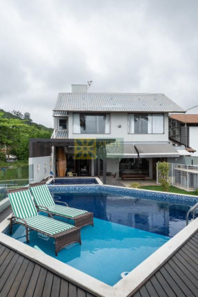 Casa com 3 Quartos à Venda, 293 m² em Centro - Porto Belo