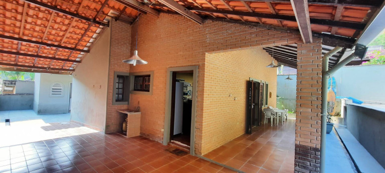 Casa com 3 Quartos à Venda, 186 m² em Verde Mar - Caraguatatuba
