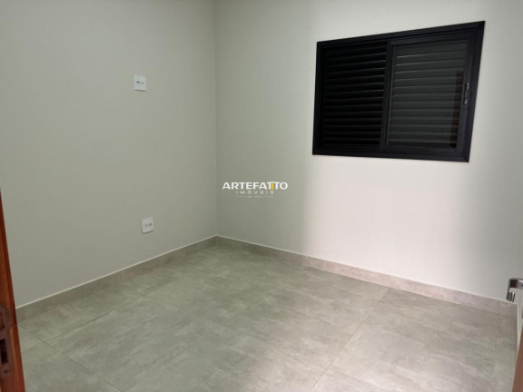 Imagem Casa com 3 Quartos à Venda, 180 m² Imagem Casa com 3 Quartos à Venda, 180 m²