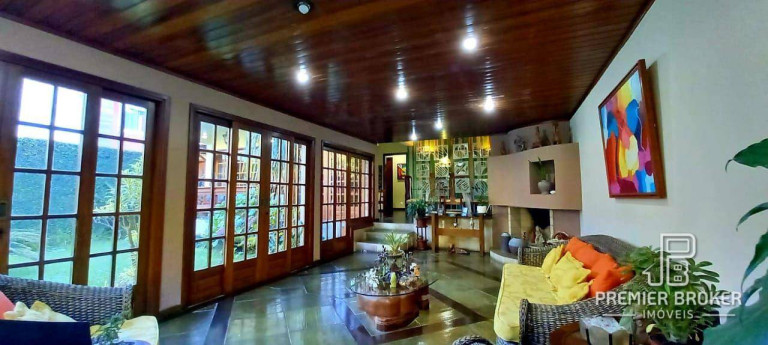 Imagem Casa com 4 Quartos à Venda, 200 m² em Albuquerque - Teresópolis Imagem Casa com 4 Quartos à Venda, 200 m² em Albuquerque - Teresópolis