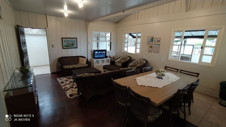 Imagem Casa com 5 Quartos para Temporada, 110 m² em Barra Do Saí - Itapoá Imagem Casa com 5 Quartos para Temporada, 110 m² em Barra Do Saí - Itapoá