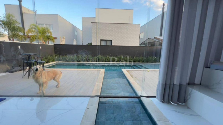Imagem Apartamento com 3 Quartos à Venda, 245 m² em Santa Regina - Camboriú Imagem Apartamento com 3 Quartos à Venda, 245 m² em Santa Regina - Camboriú