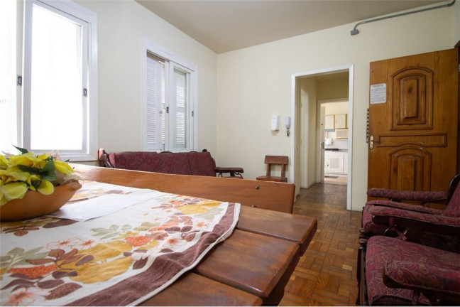 Imagem Imóvel com 3 Quartos à Venda, em Santana - Porto Alegre Imagem Imóvel com 3 Quartos à Venda, em Santana - Porto Alegre