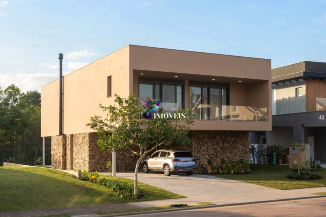 Imagem Casa de Condomínio com 4 Quartos à Venda, 330 m² em Vila Nova - Porto Alegre Imagem Casa de Condomínio com 4 Quartos à Venda, 330 m² em Vila Nova - Porto Alegre