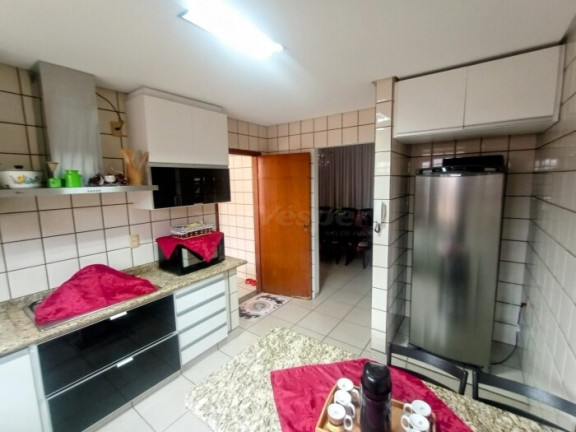 Imagem Sobrado com 4 Quartos à Venda, 218 m² em Vila Lucy - Goiânia Imagem Sobrado com 4 Quartos à Venda, 218 m² em Vila Lucy - Goiânia
