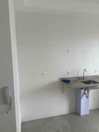 Imagem Apartamento com 2 Quartos à Venda, 55 m² em Jardim Tupanci - Barueri