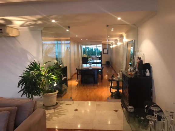 Imagem Apartamento com 4 Quartos à Venda, 220 m² em Copacabana - Rio De Janeiro Imagem Apartamento com 4 Quartos à Venda, 220 m² em Copacabana - Rio De Janeiro