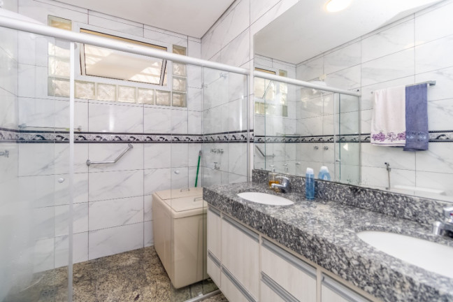 Imagem Casa com 4 Quartos à Venda, 265 m² em Saúde - São Paulo