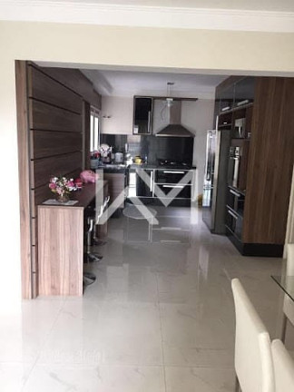 Apartamento com 3 Quartos à Venda, 134 m² em Jardim Zaira - Guarulhos