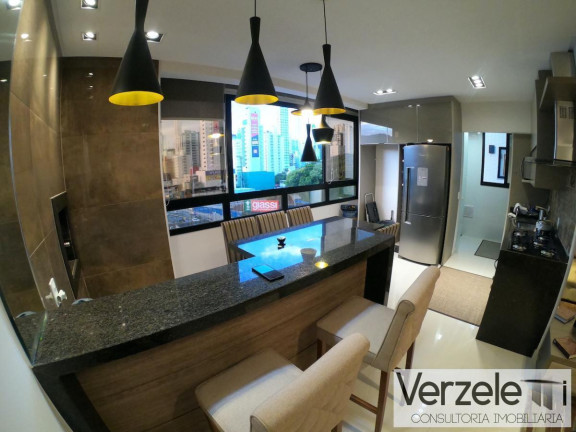 Imagem Apartamento com 2 Quartos à Venda, 77 m² em Centro - Balneário Camboriú