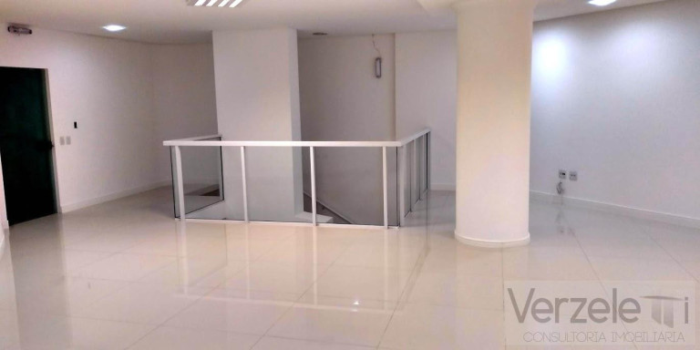 Imagem Imóvel Comercial à Venda, 220 m² em Centro - Balneário Camboriú Imagem Imóvel Comercial à Venda, 220 m² em Centro - Balneário Camboriú