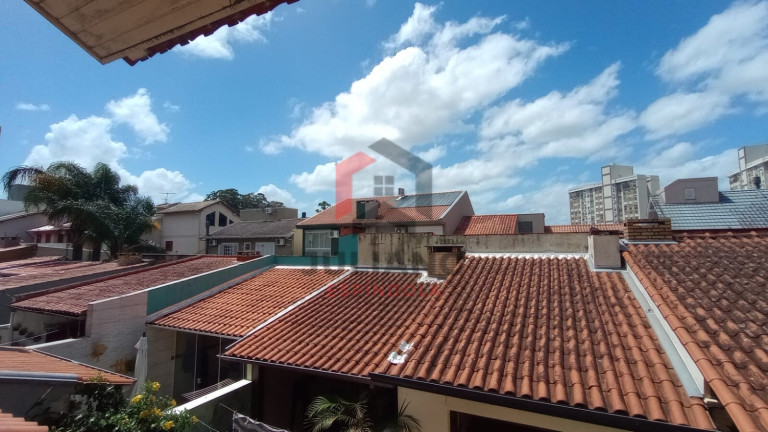 Imagem Casa com 2 Quartos à Venda, 101 m² em Jardim Itu - Porto Alegre Imagem Casa com 2 Quartos à Venda, 101 m² em Jardim Itu - Porto Alegre