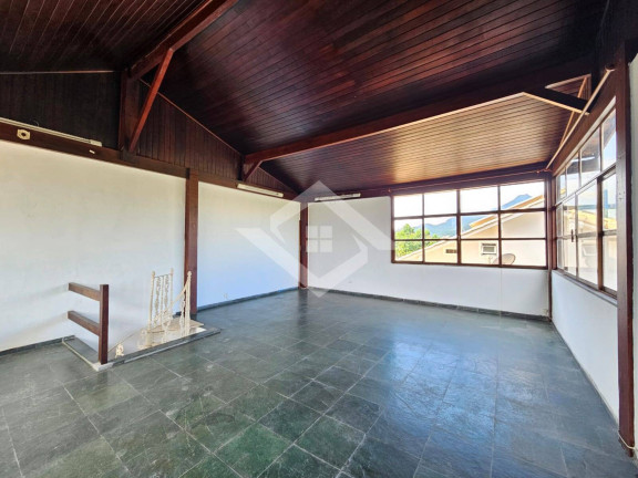 Imagem Casa com 4 Quartos à Venda, 300 m² em Barra Da Tijuca - Rio De Janeiro Imagem Casa com 4 Quartos à Venda, 300 m² em Barra Da Tijuca - Rio De Janeiro