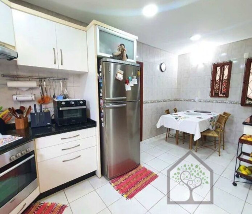 Imagem Casa com 4 Quartos à Venda, 370 m² em Carianos - Florianópolis Imagem Casa com 4 Quartos à Venda, 370 m² em Carianos - Florianópolis