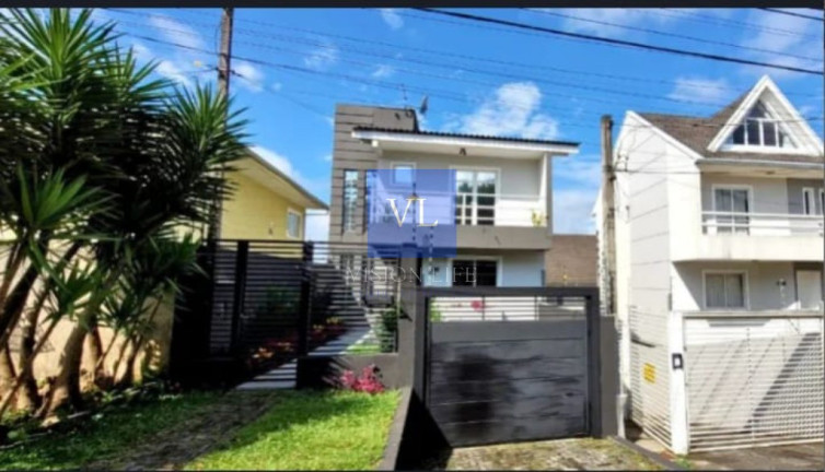 Imagem Casa com 3 Quartos à Venda, 141 m² em Santa Cândida - Curitiba Imagem Casa com 3 Quartos à Venda, 141 m² em Santa Cândida - Curitiba