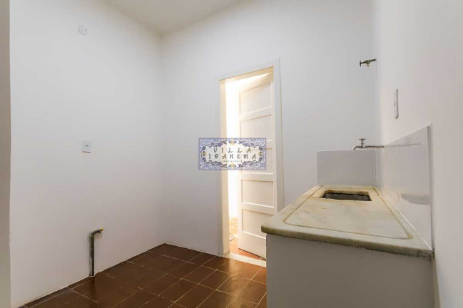 Imagem Imóvel com 3 Quartos à Venda, 170 m² em Tijuca - Rio De Janeiro Imagem Imóvel com 3 Quartos à Venda, 170 m² em Tijuca - Rio De Janeiro