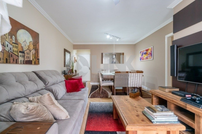Imagem Apartamento com 3 Quartos à Venda, 95 m² em Passo Da Areia - Porto Alegre
