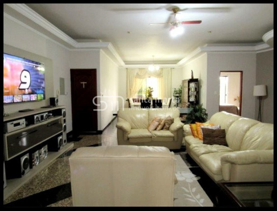 Imagem Sobrado com 3 Quartos à Venda, 300 m² em Centro - Lorena Imagem Sobrado com 3 Quartos à Venda, 300 m² em Centro - Lorena