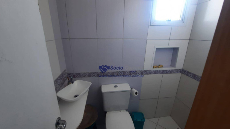 Imagem Sobrado com 3 Quartos à Venda, 192 m² em Vila Maria Tereza - Guarulhos Imagem Sobrado com 3 Quartos à Venda, 192 m² em Vila Maria Tereza - Guarulhos