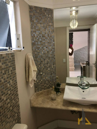 Imagem Sobrado com 3 Quartos à Venda, 166 m² em Atuba - Curitiba Imagem Sobrado com 3 Quartos à Venda, 166 m² em Atuba - Curitiba