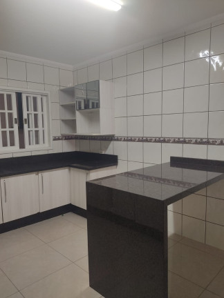 Imagem Casa com 3 Quartos à Venda, 209 m² em Jardim Rubi - Mogi Das Cruzes Imagem Casa com 3 Quartos à Venda, 209 m² em Jardim Rubi - Mogi Das Cruzes