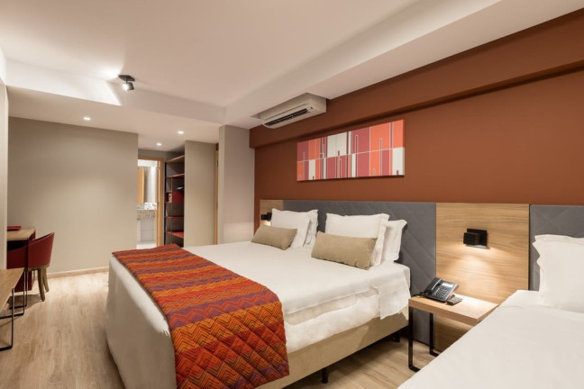 Imagem Apartamento com 1 Quarto à Venda, 37 m² em Higienópolis - Porto Alegre Imagem Apartamento com 1 Quarto à Venda, 37 m² em Higienópolis - Porto Alegre