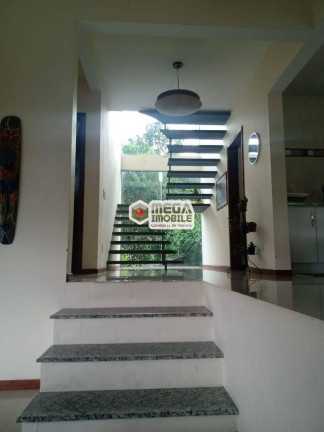 Imagem Casa com 4 Quartos à Venda, 225 m² em Trindade - Florianópolis