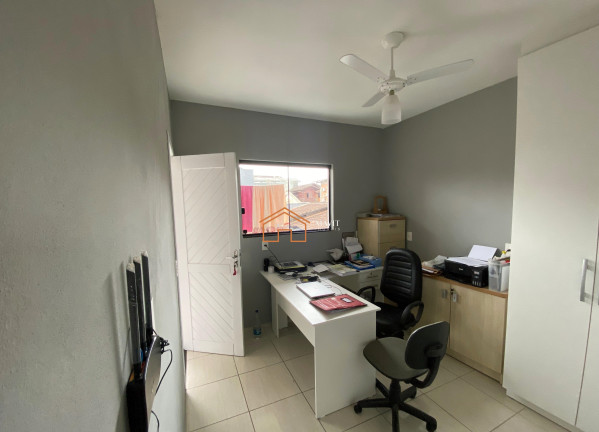 Imagem Casa com 4 Quartos à Venda, 370 m² em Costa E Silva - Joinville Imagem Casa com 4 Quartos à Venda, 370 m² em Costa E Silva - Joinville