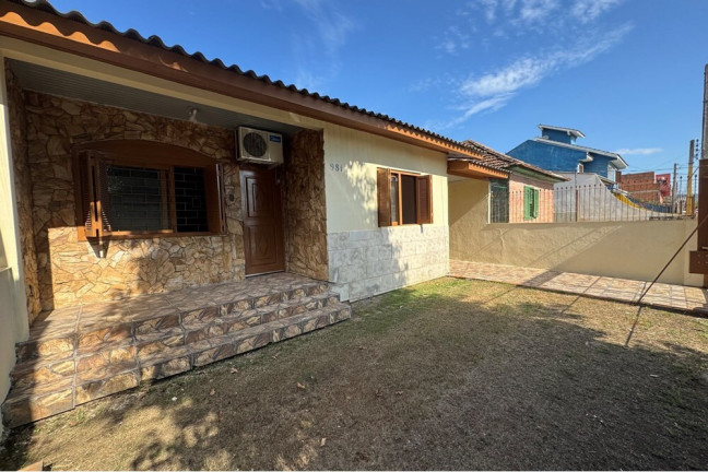Imagem Casa com 3 Quartos à Venda, 192 m² em Sarandi - Porto Alegre Imagem Casa com 3 Quartos à Venda, 192 m² em Sarandi - Porto Alegre