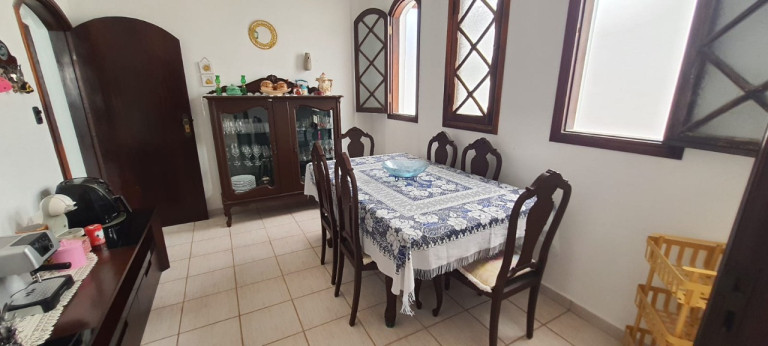 Imagem Casa com 4 Quartos à Venda, 360 m² em Balneário Praia Do Pernambuco Guarujá - São Paulo Imagem Casa com 4 Quartos à Venda, 360 m² em Balneário Praia Do Pernambuco Guarujá - São Paulo