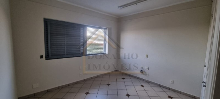 Imagem Casa com 3 Quartos à Venda, 156 m² em Campos Eliseos - Ribeirão Preto Imagem Casa com 3 Quartos à Venda, 156 m² em Campos Eliseos - Ribeirão Preto