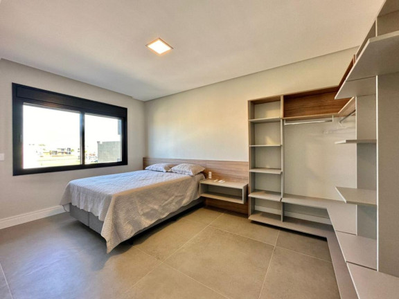 Imagem Sobrado com 4 Quartos à Venda, 212 m² em Centro - Xangri-la
